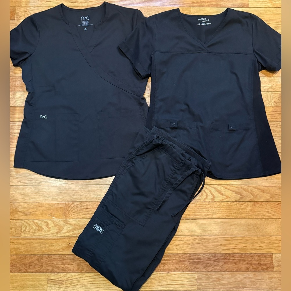 Women’s scrub set